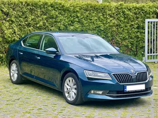 Škoda Superb 1,6 TDI DSG ***AUTOMATIK-V.SERVIS-XENON-LED-NAVI-ALU***