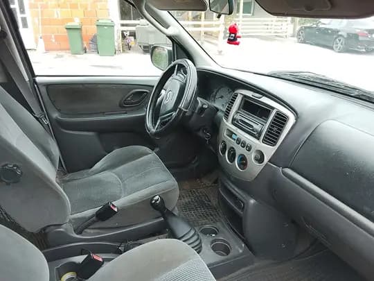 Mazda Tribute 