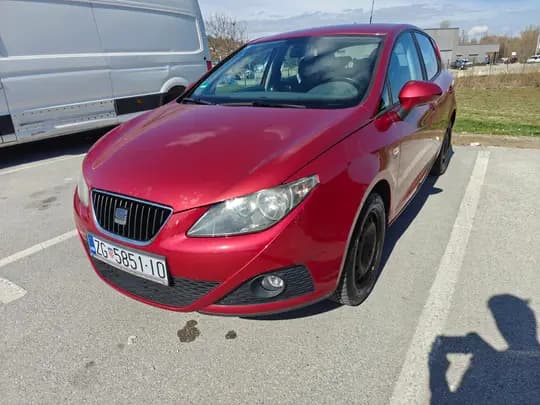 Seat Ibiza ST Style 1,6 TDI 103KS 3/27 + dodatni set guma sa felgama