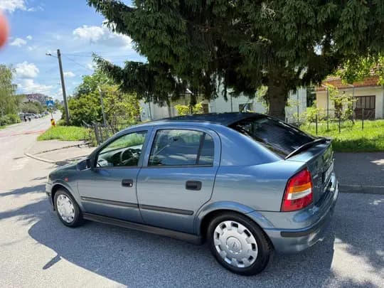 Opel Astra 1.6 i 88tkm Reg : 21.05.2027