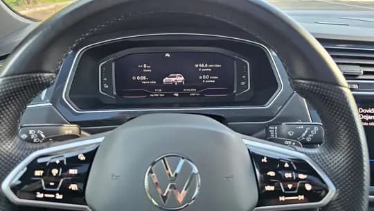 VW Tiguan 1,4 TSI eHybrid R-Line DSG, JAMSTVO, 4 ZIMSKE GUME