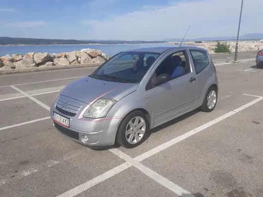 Citroen C-2. Dizel 1.4 hdi. Reg do 4 mj sljedeče godine.