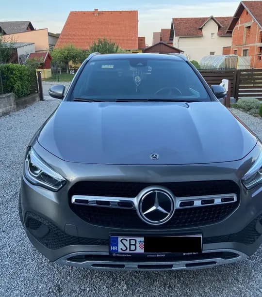 Mercedes-Benz GLA 200D automatik 2020