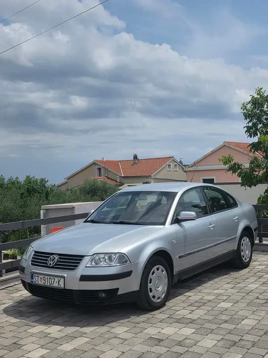 VW  PASSAT  1.9 TDI   130 Ks   automatska klima 6 brzina
