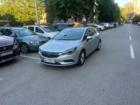 Opel Astra 1,6,Cdti*2017,god-Reg, godinu dana!!