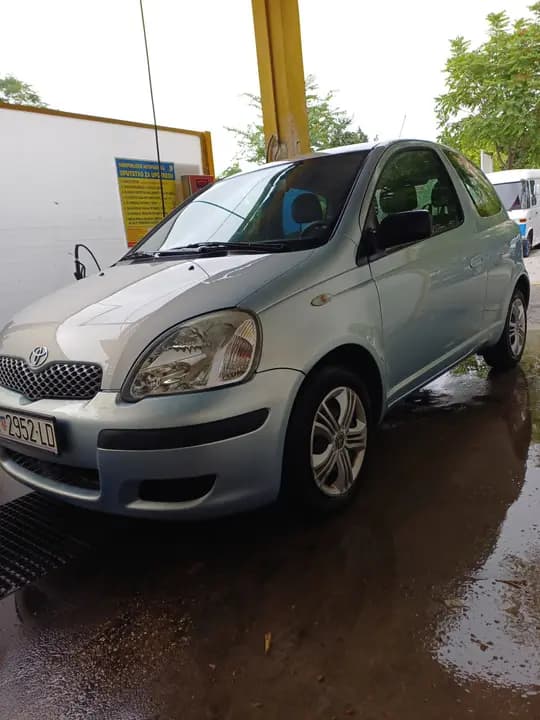 Toyota Yaris 1.0vvti reg 6/27 150tkm odlican