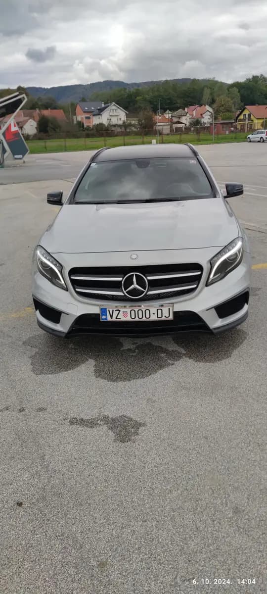 Mercedes Benz gla 180d AMG