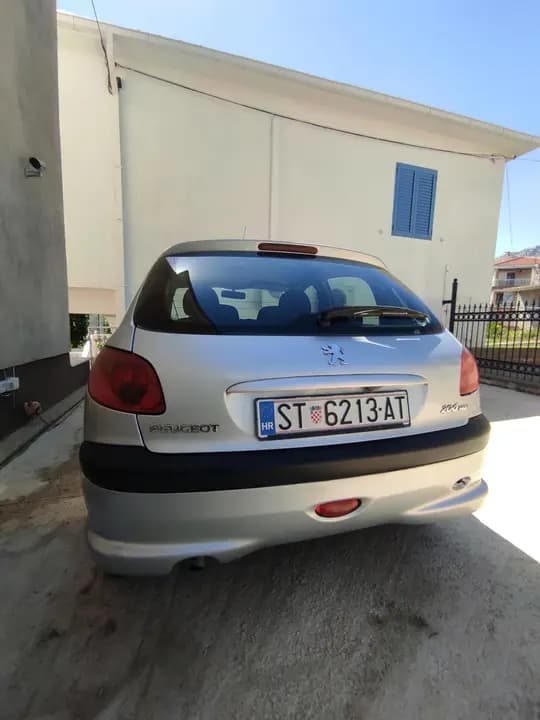PEUGEOT 206 1.4 HDI 