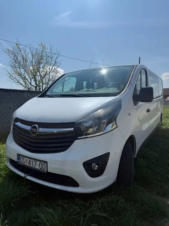 Opel Vivaro 1.6D, 8+1, produženi putnički, 206.000 km, 2015 god.
