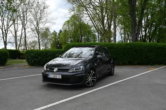 VW Golf 7 2.0 GTD Coupe 135kW *** Navi, Xenon, Panorama, Alu 18” ***