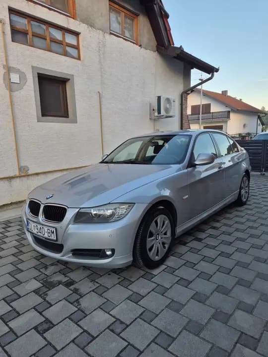 Bmw e90 318d Lci