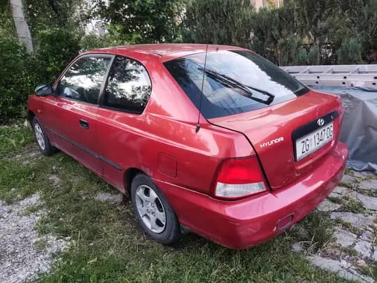 Hyundai accent 2001g / 220 000 km