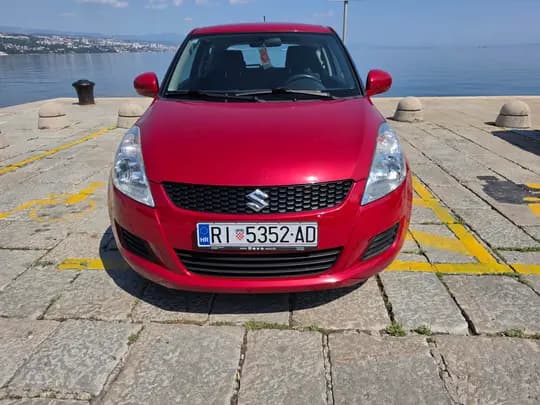 Suzuki Swift 1.2 GLX | REG. 02/2027 | Novo kvačilo i klima |