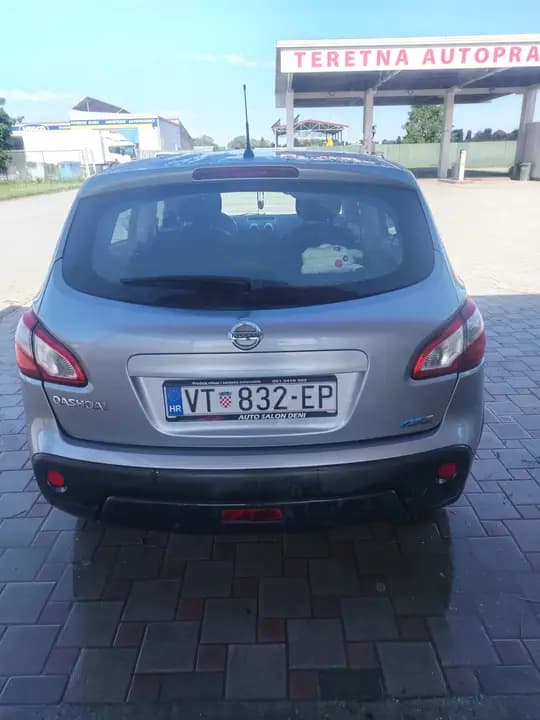 Prodajem ili mijenjam Nissan Qaschqai