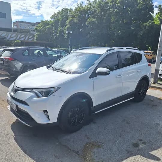 Toyota Rav4, diesel, odlično stanje, prodajem.