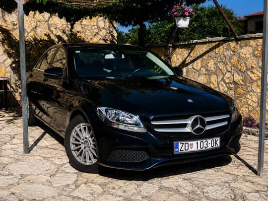 Mercedes-Benz C180 