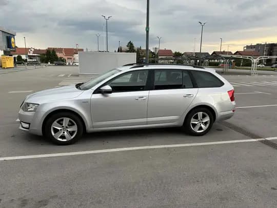 ŠKODA OCTAVIA COMBI STYLE 2,0 TDI 110kW (150KS) registriran do 6.5.2027.!