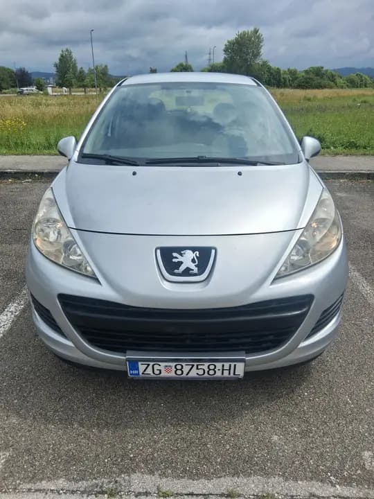 Peugeot 207  1,6hdi  66kw -90ks