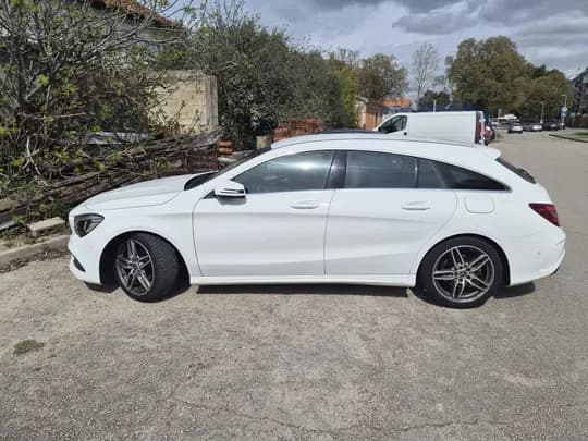 Mercedes CLA 200d Shooting Break AMG Line