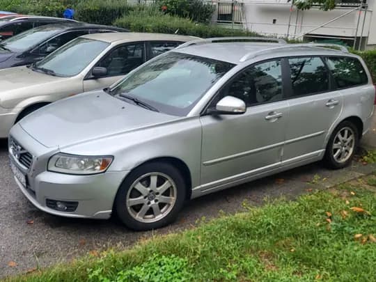 Volvo V 50