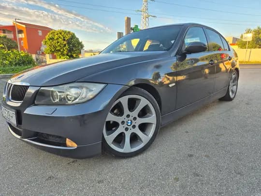 Bmw serija 3 320i, automatik (110kw/150ks)