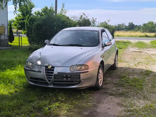 Alfa 147 1.9 85kW hitno