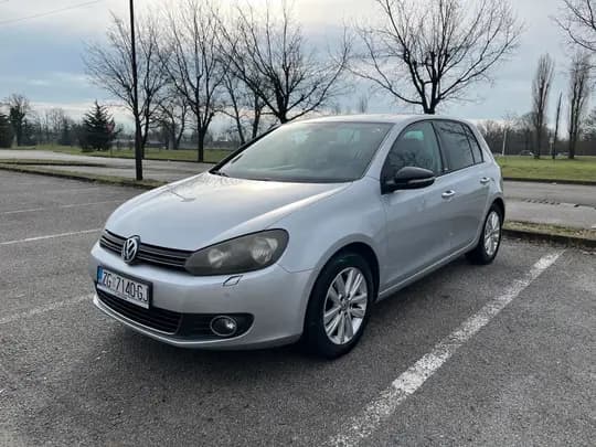 Volkswagen Golf VI 1.6 TDi Style oprema