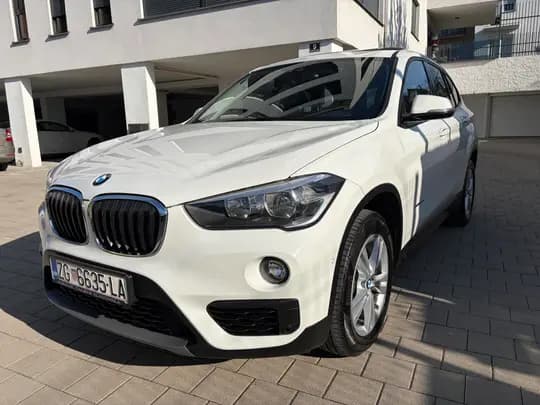 BMW X1 2.0Xdrive,140KW,PANORAMA
