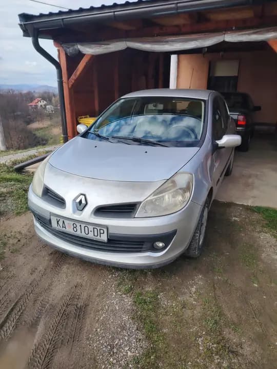 Prodajem Renault clio 
