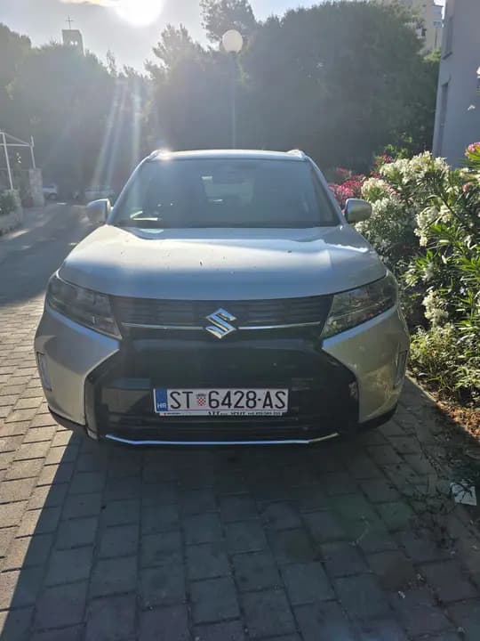 Suzuki Vitara 1.4 GL+ Hybrid Zadnja linija