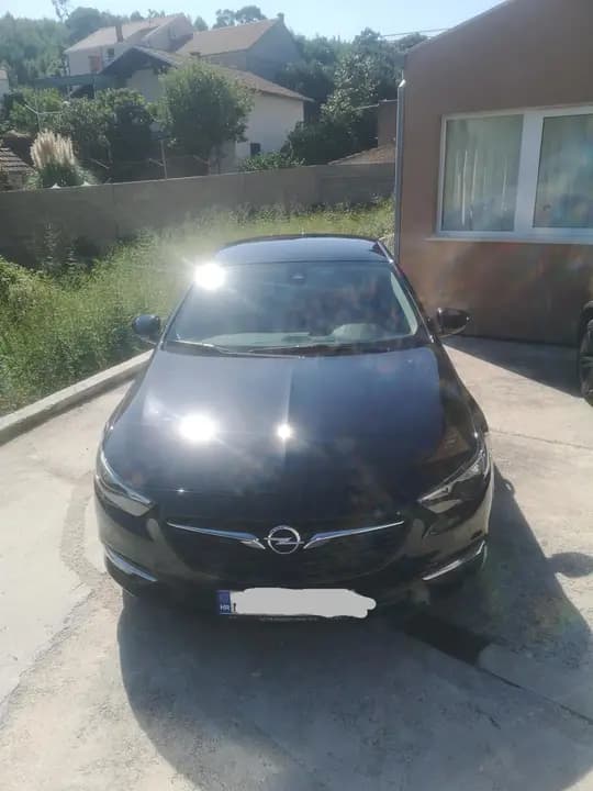 OPEL INSIGNIA