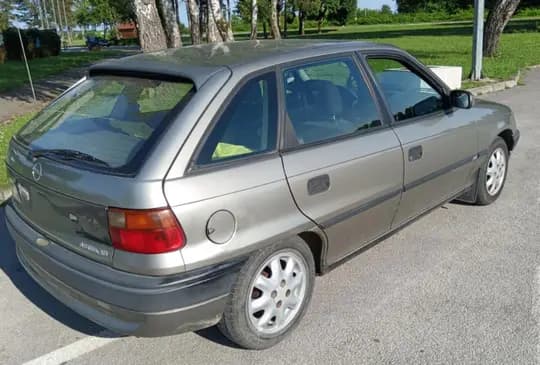 Opel Astra C 1,6
