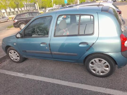 Renault Clio 2004. god, ručna klima