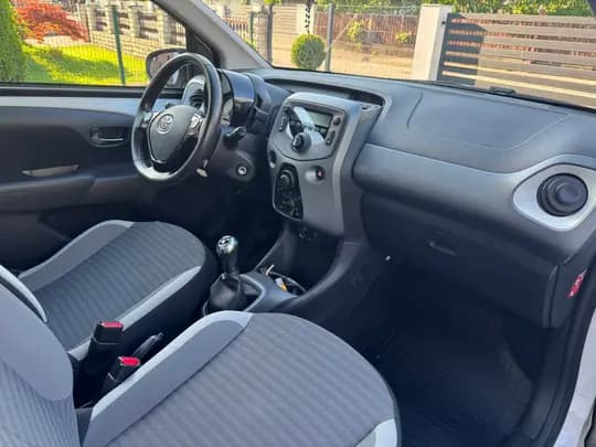 Toyota Aygo 1,0 VVT-1, 2018g., Tvornička garancija
