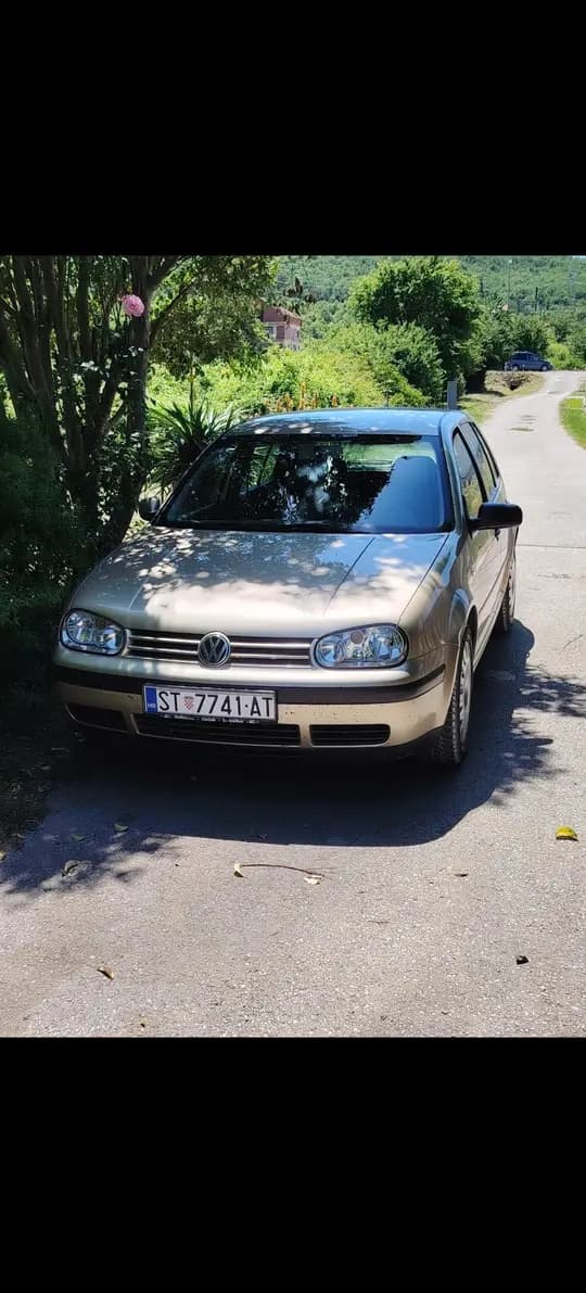 Golf 4