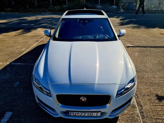 Jaguar XF 3.0., panorama, automatik, grijanje sjedala, senzor mrtvog kuta