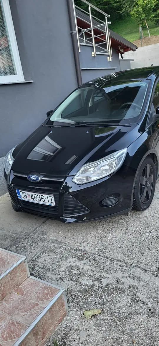 FORD FOCUS 1.0 ECOBOOST, 2013. GODINA, 177.000 KM, REG 8/26