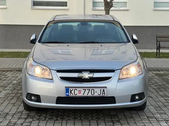 Chevrolet Epica 2,0i v6 automatik, problem s mjenjacem,moze i djelovi