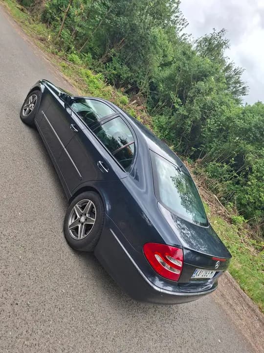 Mercedes E 280 CDI - V6 - ELEGANCE - super stanje
