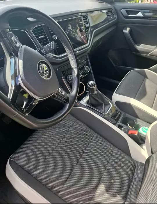 Volkswagen T-Roc 2020. god, garažiran, jedan vlasnik, servisna povijest