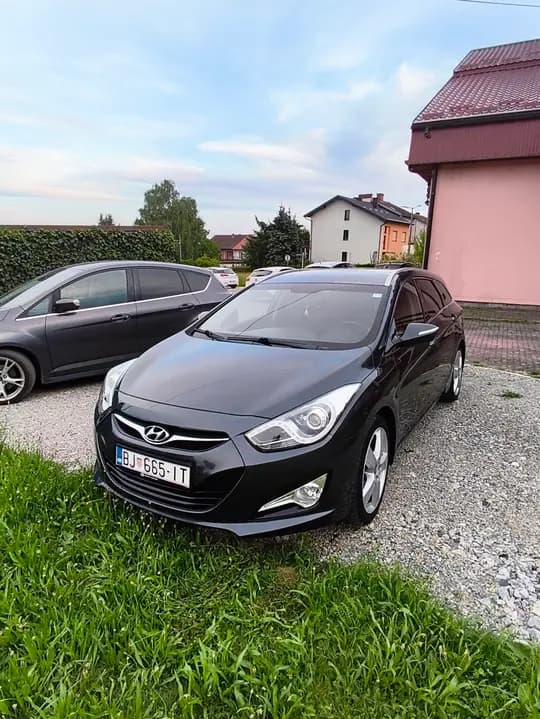 Hyundai i40/ 1.7 DCI/ kuka/ navigacija/kamera