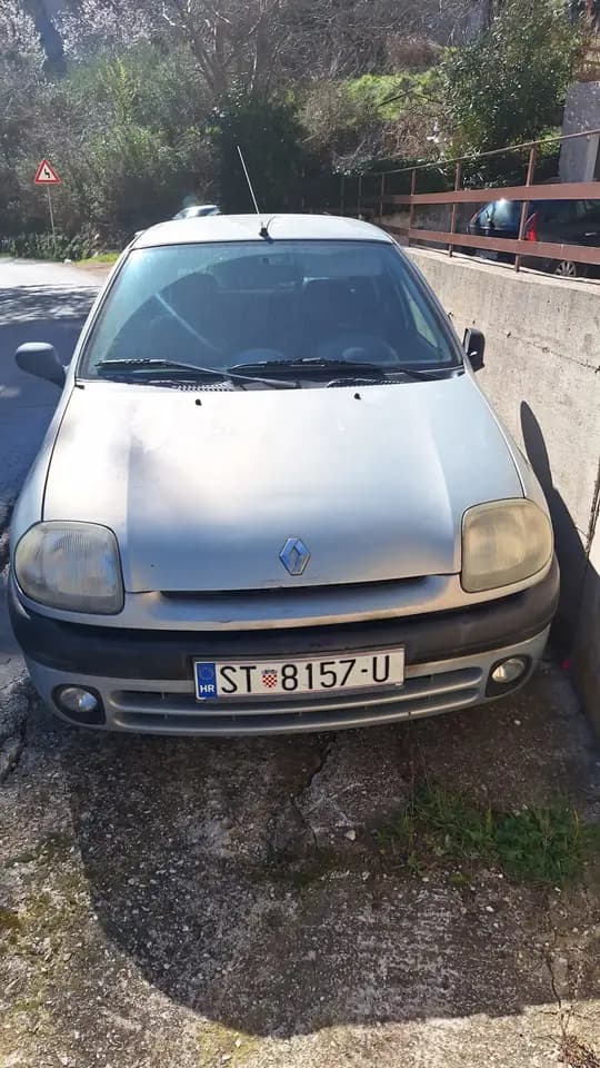 Prodajem Renault Clio 1.2