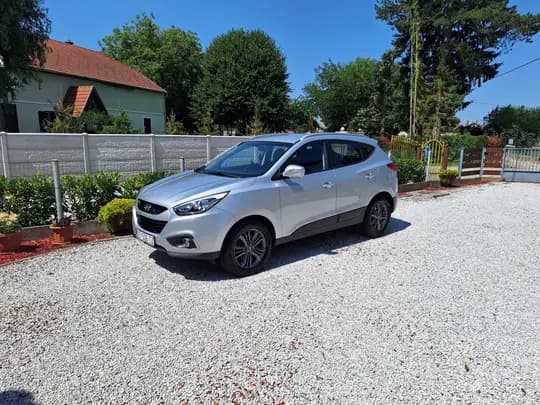 hyundai ix 35 ,2.0crdi,4wd,100kw, 2015g