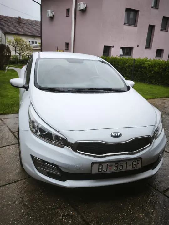 KIA pro-ceed 1.4, 1. vlasnica