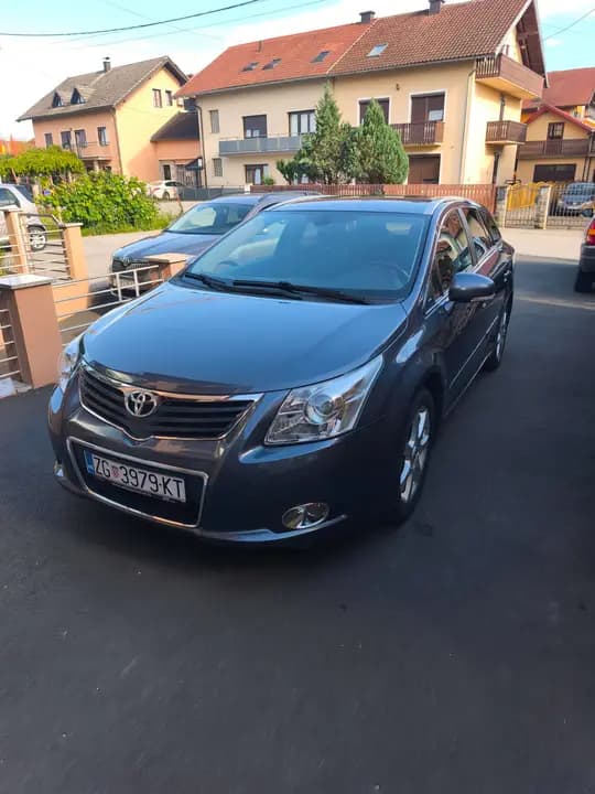 Toyota Avensis 1.8 SAMO 157 TKM FULL OPREMA