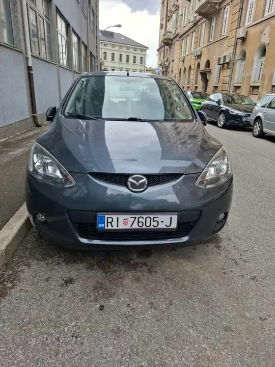 Mazda 2