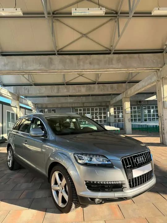 Audi q7 3.0 Tdi 7 sjedala