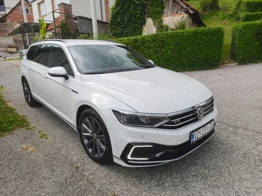 VW Passat Variant GTE 