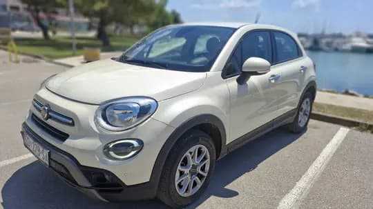 Fiat 500X Cross 1.3 FireFly Turbo 150KS *automatik *kamera *2 kompleta guma *servisna *reg 1god