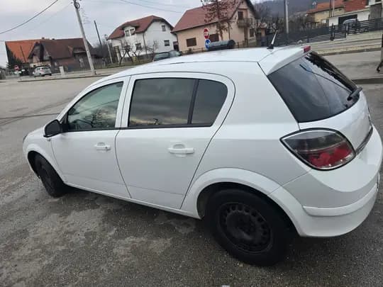 OPEL ASTRA CLASSIC III   1,7 CDTI - 2011